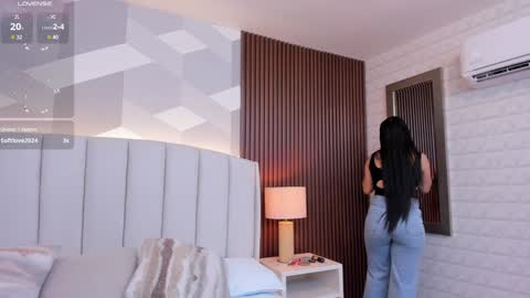 Antonella  online show from 01/15/25, 12:15