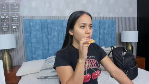 Antonella  online show from 09/30/25, 12:32