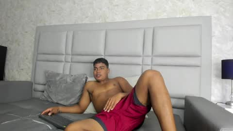 _sammy_ice online show from 04/18/26, 01:48