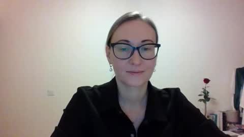 Snapshot of _sandyqueen__ chatting on 11/28/25, 06:43 _sandyqueen__ online show from 11/28/25, 06:43