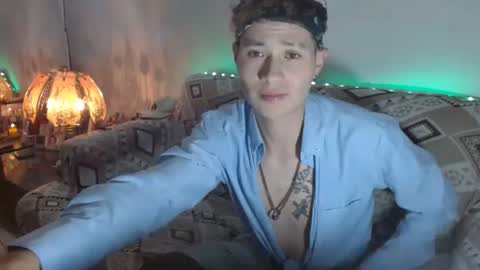 santi online show from 03/11/26, 05:02