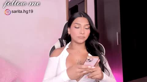 Sara  intagram online show from 01/11/25, 03:13