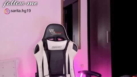 Sara  intagram online show from 01/14/25, 06:24