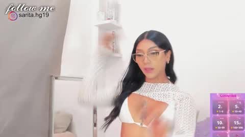 Sara  intagram online show from 03/15/26, 01:50