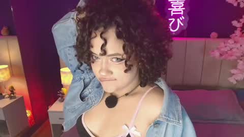 Sara online show from 04/18/26, 03:54