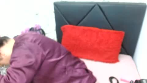 _saraximena_ online show from 07/04/26, 01:39