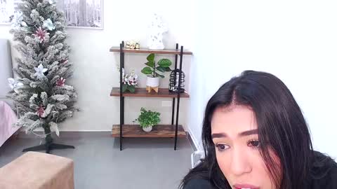 Snapshot of _sassy_girl chatting on 12/11/24, 06:20 Sassy Girl online show from 12/11/24, 06:20