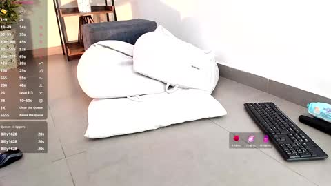 Snapshot of _sassy_girl chatting on 01/28/25, 10:23 Sassy Girl online show from 01/28/25, 10:23