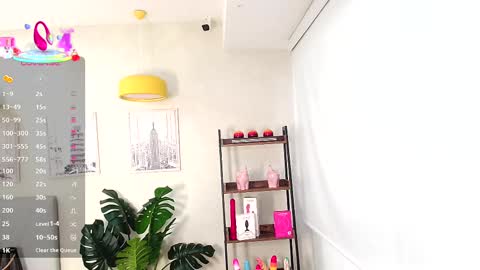 Snapshot of _sassy_girl chatting on 02/26/25, 06:00 Sassy Girl online show from 02/26/25, 06:00