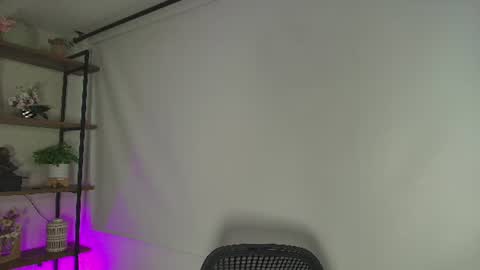 Snapshot of _sassy_girl chatting on 07/15/26, 08:03 Sassy Girl online show from 07/15/26, 08:03