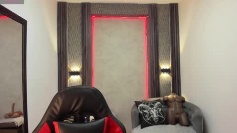 Selene online show from 02/18/25, 03:32