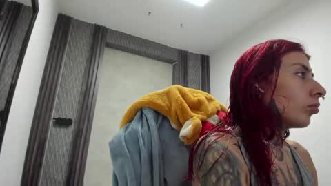 Selene online show from 04/10/26, 01:00