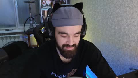 Ask me online show from 10/28/25, 09:06