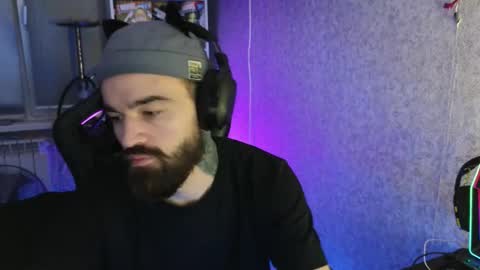 Ask me online show from 11/06/25, 02:34