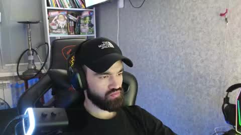 Ask me online show from 11/08/25, 06:29