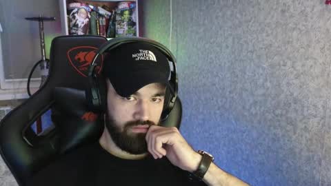 Ask me online show from 12/03/25, 11:58