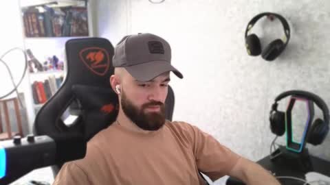 Ask me online show from 03/07/26, 06:54