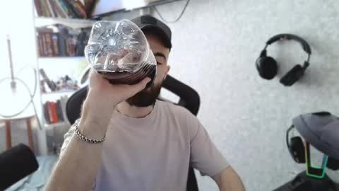 Ask me online show from 04/10/26, 08:08