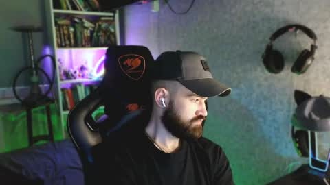 Ask me online show from 04/15/26, 07:58