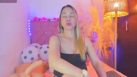 _sexbunny_ online show from 07/15/26, 05:45