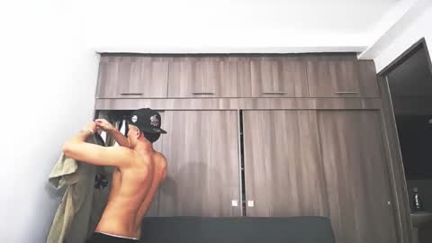 Snapshot of _sexy_jack chatting on 09/17/25, 01:51 Juan Pablo-independent model online show from 09/17/25, 01:51