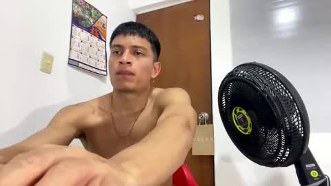 Snapshot of _sexy_jack chatting on 10/15/25, 05:29 Juan Pablo-independent model online show from 10/15/25, 05:29