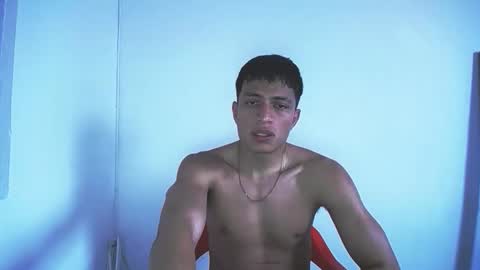 Juan Pablo-independent model online show from 11/06/25, 10:21