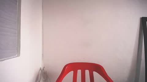 Juan Pablo-independent model online show from 11/16/25, 08:58