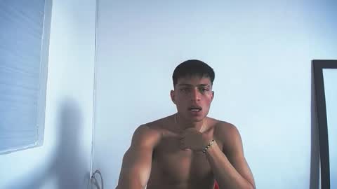 Juan Pablo-independent model online show from 12/05/25, 09:00