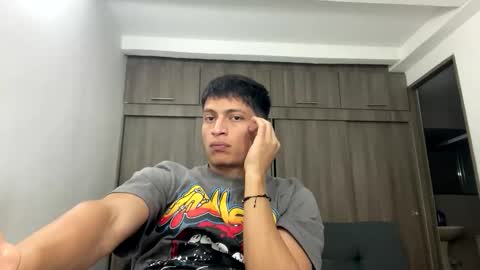 Juan Pablo-independent model online show from 02/05/26, 06:40