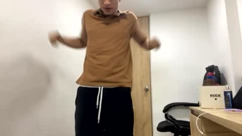 Juan Pablo-independent model online show from 07/03/26, 01:01