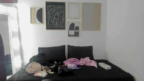 _sharlotte777 online show from 02/04/26, 12:44