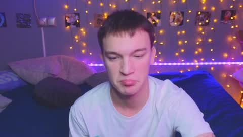 NATHANPVT IS OPEN online show from 12/12/24, 11:07