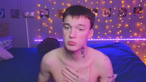 NATHANPVT IS OPEN online show from 12/12/24, 06:21