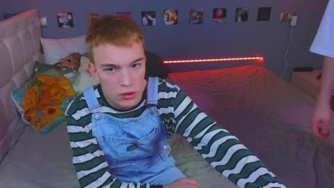 NATHANPVT IS OPEN online show from 01/17/25, 06:23