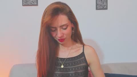 Snapshot of _silvia_vega_ chatting on 05/10/26, 02:17 _silvia_vega_ online show from 05/10/26, 02:17