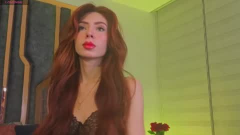 Snapshot of _silvia_vega_ chatting on 06/15/26, 01:30 _silvia_vega_ online show from 06/15/26, 01:30