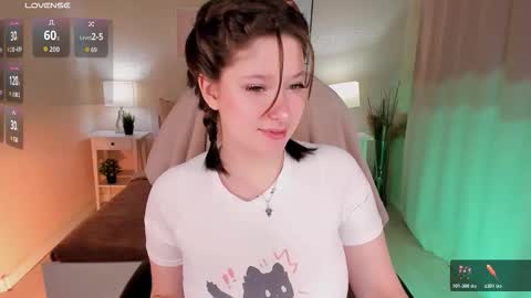 Sofi  Follow me  online show from 11/22/25, 07:18