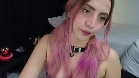 Sofia online show from 03/06/25, 02:41