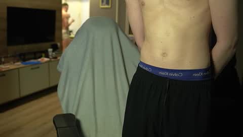 OLIVERpvt is open online show from 03/01/26, 03:08