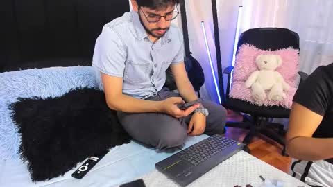 Coco and J online show from 03/25/26, 04:13