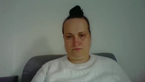 Melisa online show from 09/30/25, 02:33