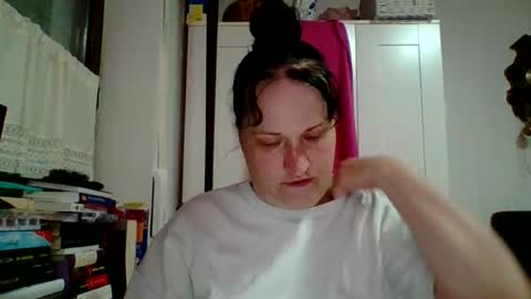 Melisa online show from 06/23/26, 06:11