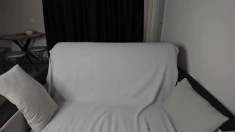 Snapshot of _stager_ chatting on 02/05/25, 04:48 MARKPVT IS OPEN online show from 02/05/25, 04:48