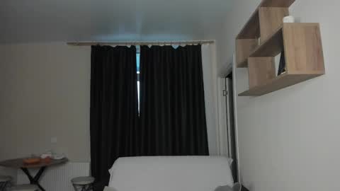 Snapshot of _stager_ chatting on 09/26/25, 03:32 MARKPVT IS OPEN online show from 09/26/25, 03:32