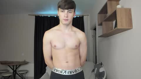 Snapshot of _stager_ chatting on 10/03/25, 04:09 MARKPVT IS OPEN online show from 10/03/25, 04:09