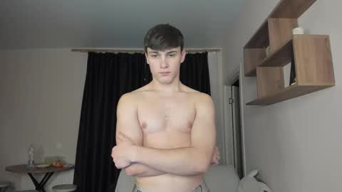 Snapshot of _stager_ chatting on 10/27/25, 12:31 MARKPVT IS OPEN online show from 10/27/25, 12:31