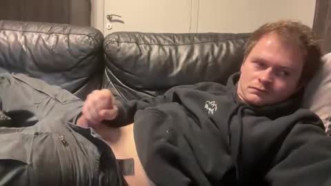 _stevie___ online show from 11/16/25, 01:49