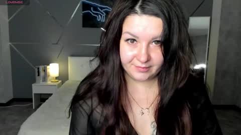 Erica online show from 12/02/25, 01:11