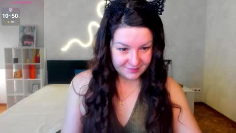 Erica online show from 12/17/25, 01:22